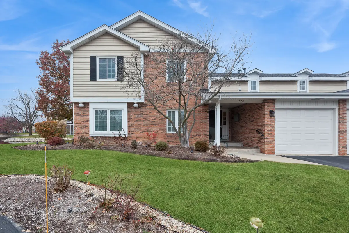 724 Maplewood Court #B, Willowbrook, IL 60527 - #1