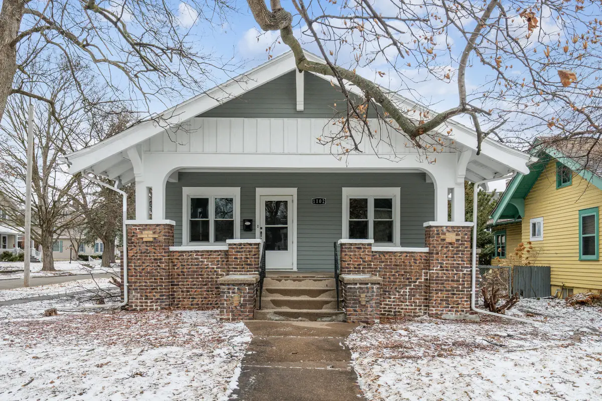 1102 E Dover Court, Davenport, IA 52803 - #1