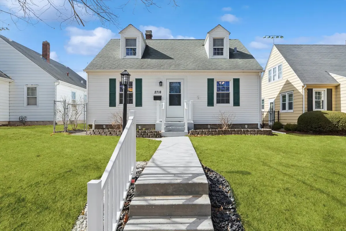 2718 Western Avenue, Davenport, IA 52803 - #1