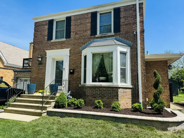 2243 S 3rd Avenue, Riverside, IL 60546