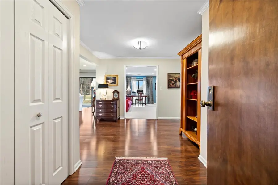 2 The Court Of Harborside Drive #104, Northbrook, IL 60062 - #2