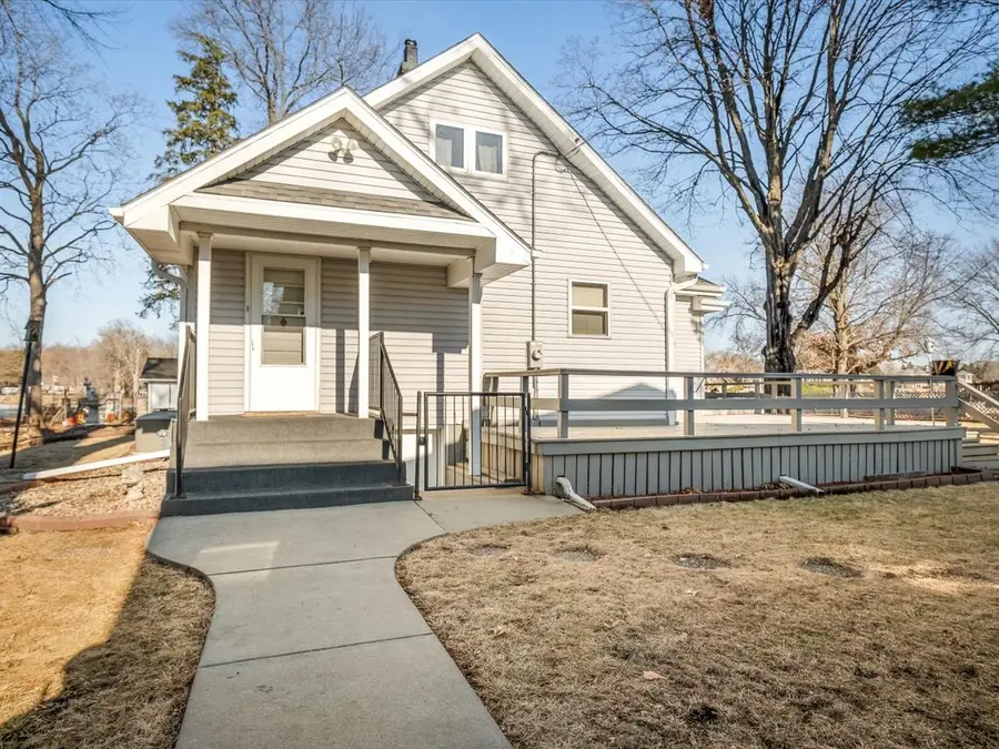 5165 Browns Beach Road, Rockford, IL 61103 - #2