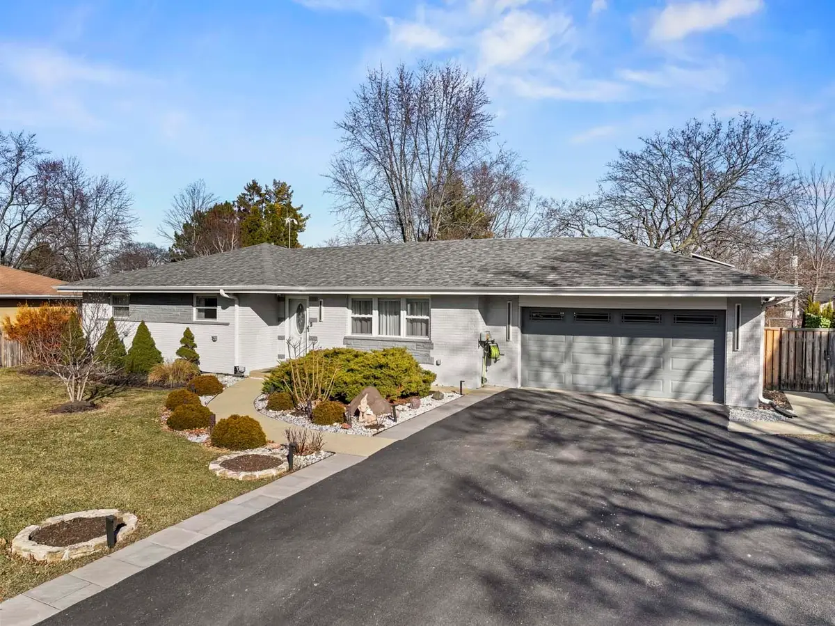 1211 Highland Drive, Prospect Heights, IL 60070 - #1