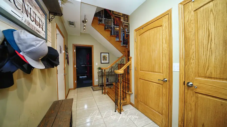 127 E Grand Avenue, Fox Lake, IL 60020 - #3