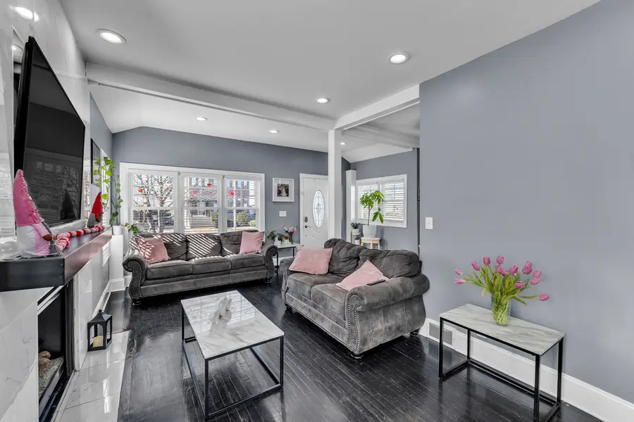 1109 N 12th Avenue, Melrose Park, IL 60160 - #3