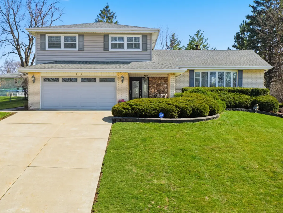 715 Pinecroft Drive, Roselle, IL 60172 - #1