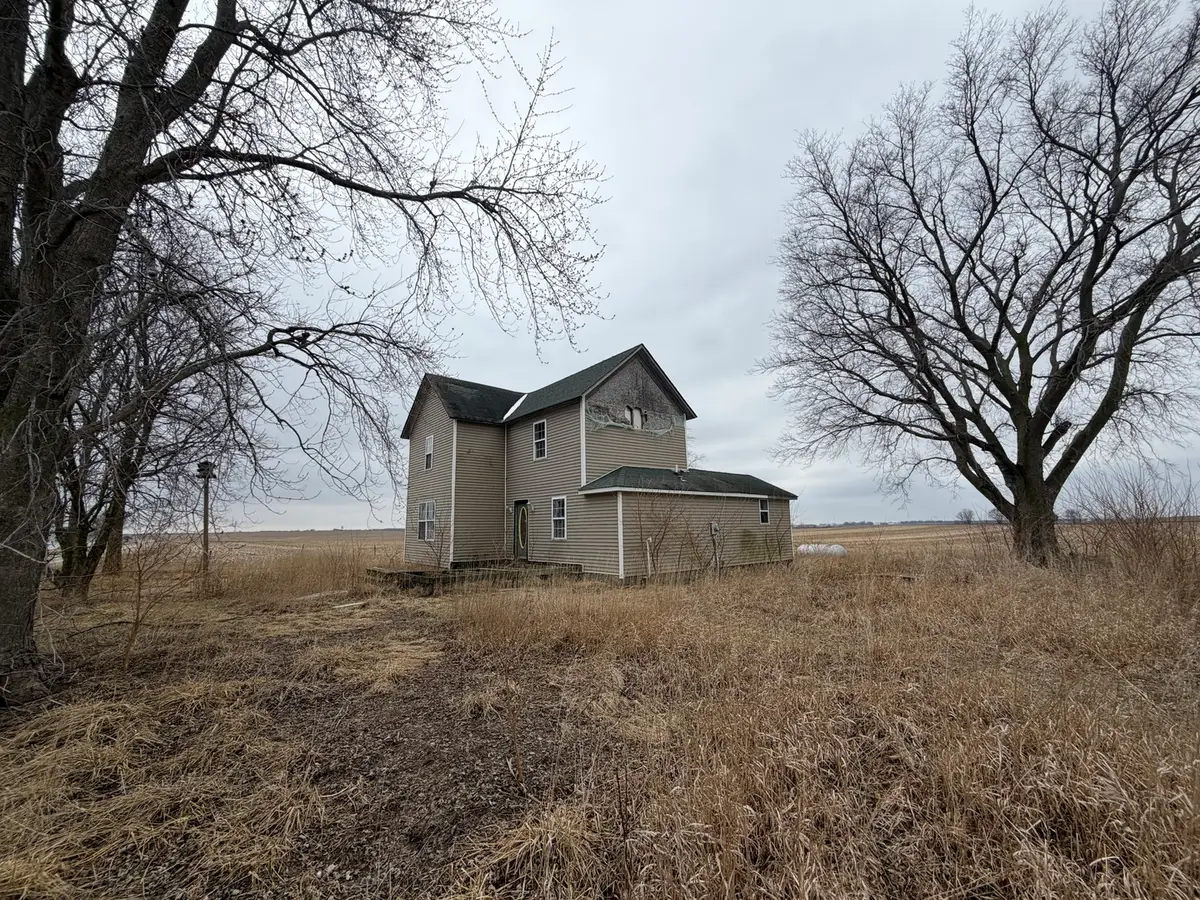 10312 N County Road 3850 E, Mason City, IL 62664 - #1