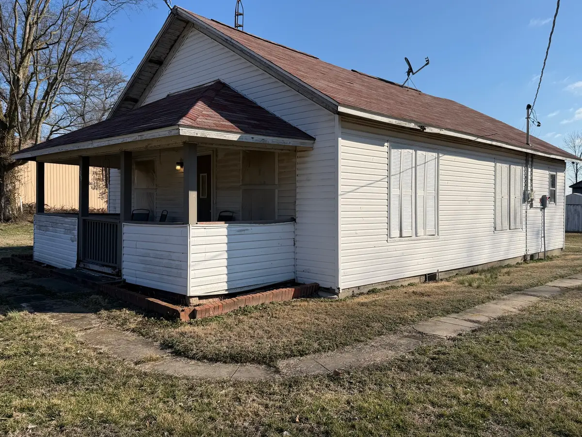 509 Main Street #1, Walnut Hill, IL 62893 - #1