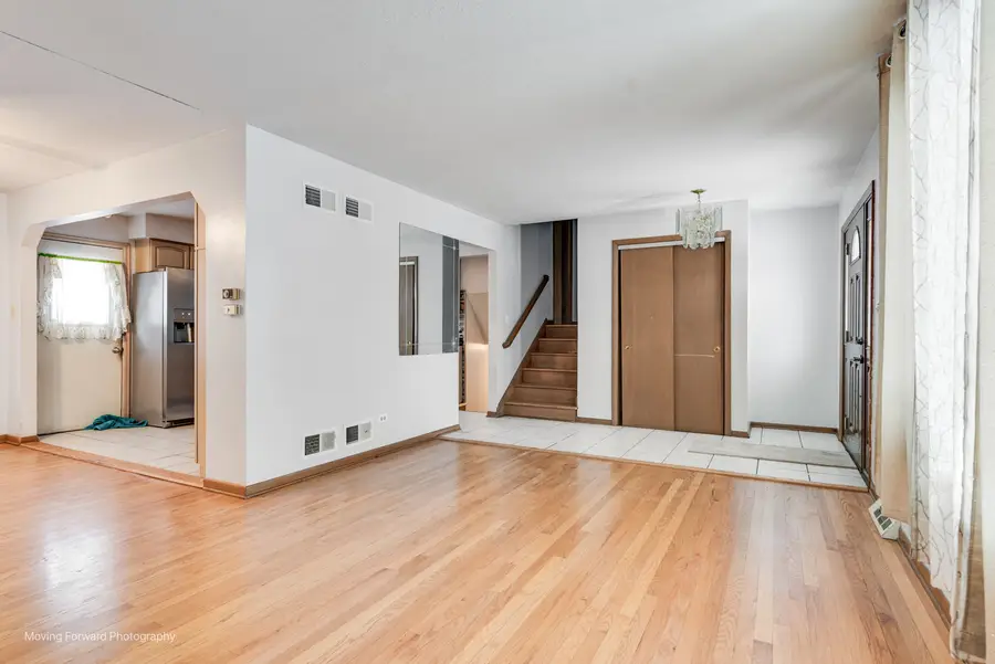 539 W Eggerding Drive, Addison, IL 60101 - #3