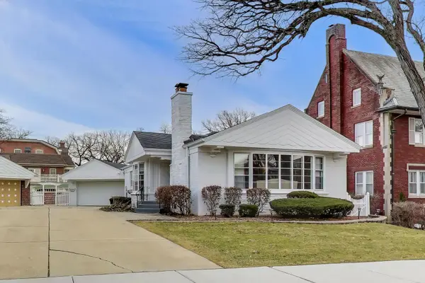 9825 S Winchester Avenue, Chicago, IL 60643