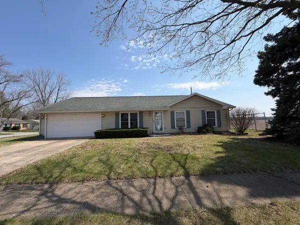 1002 Goldenview Drive, Champaign, IL 61821