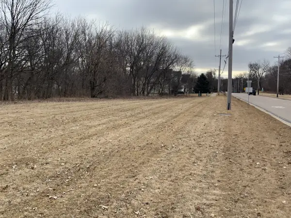 1009 S 9th Avenue, St. Charles, IL 60174