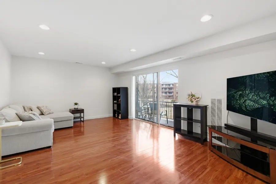 263 S Clubhouse Drive #205, Palatine, IL 60067 - #3