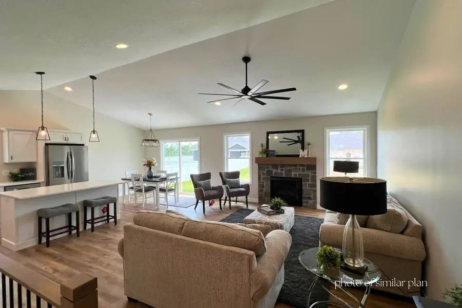 1821 Redbud Circle, Eldridge, IA 52748 - #2