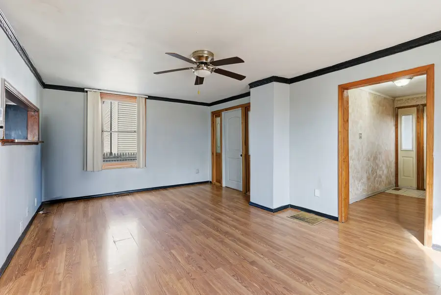 557 Binder Street, Aurora, IL 60505 - #3