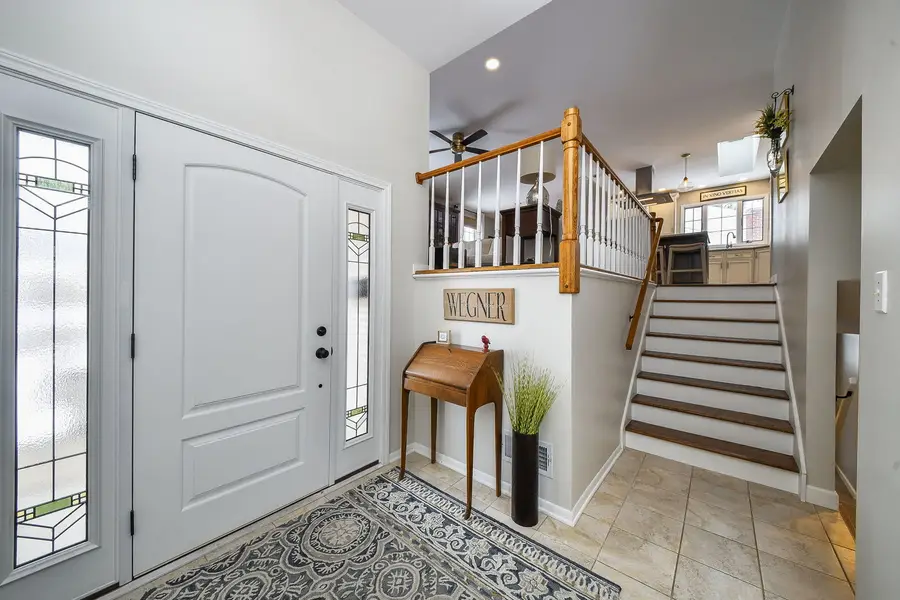 1926 Cheshire Lane, Wheaton, IL 60189 - #2