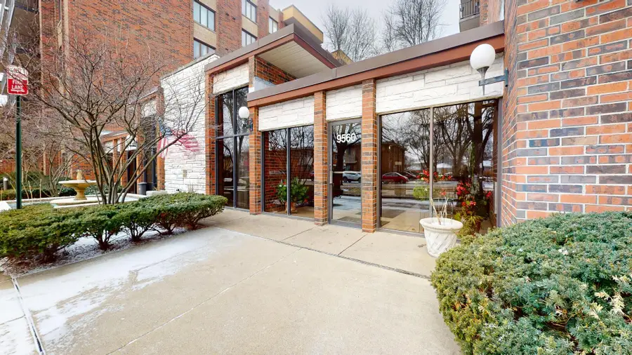 9560 Gross Point Road #404B, Skokie, IL 60076 - #2