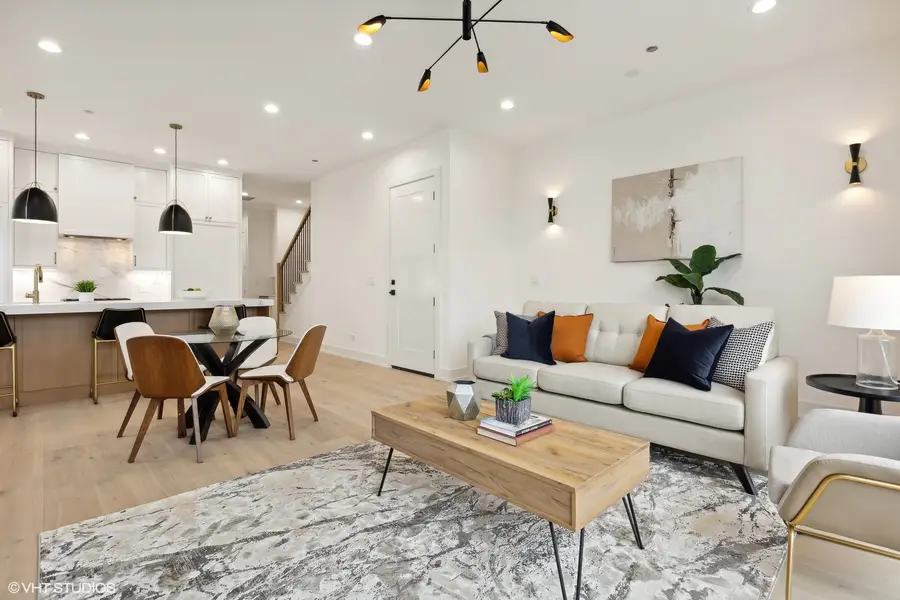 957 N Winchester Parkway #2, Chicago, IL 60622 - #2