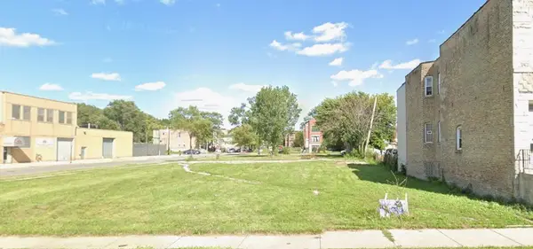 1107 S Whipple Street, Chicago, IL 60612