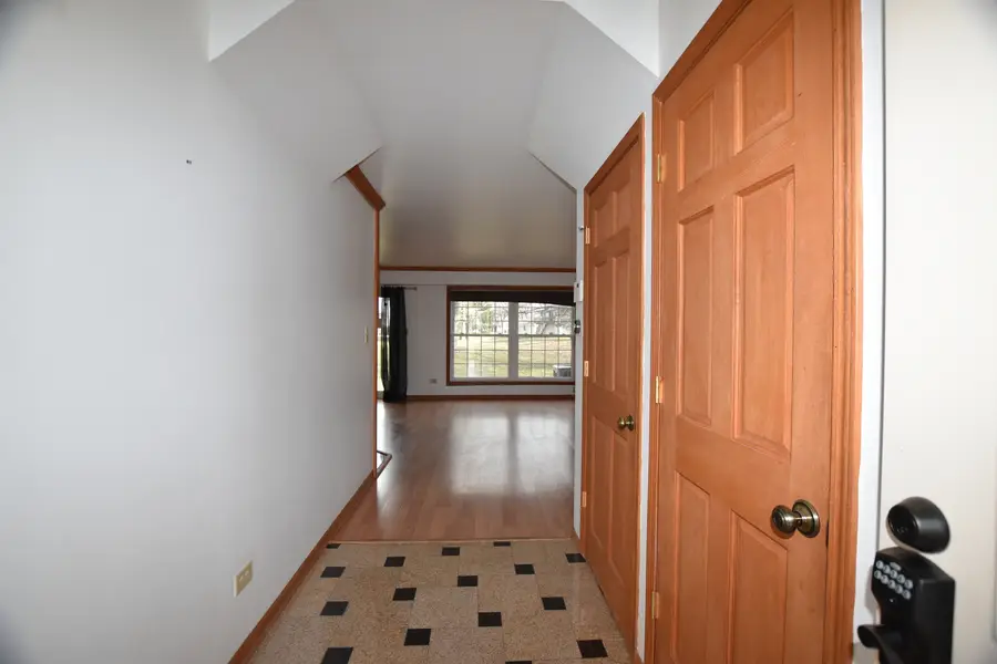 4475 Olmstead Drive, Hoffman Estates, IL 60192 - #3