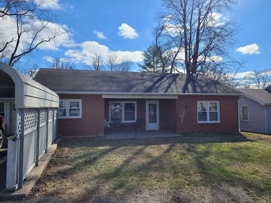 921 Airport Road, Mount Vernon, IL 62864 - #3