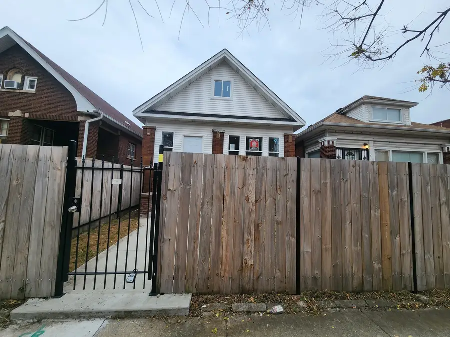 7133 S Constance Avenue, Chicago, IL 60649 - #2