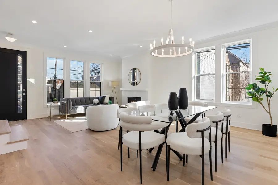 3614 N Marshfield Avenue, Chicago, IL 60613 - #2