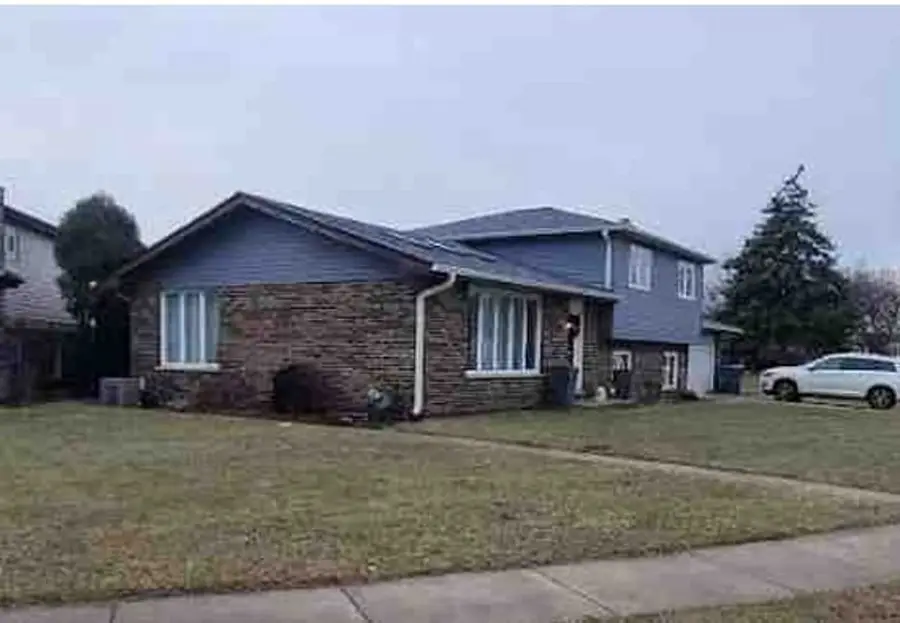 12818 S Blossom Drive, Alsip, IL 60803 - #3