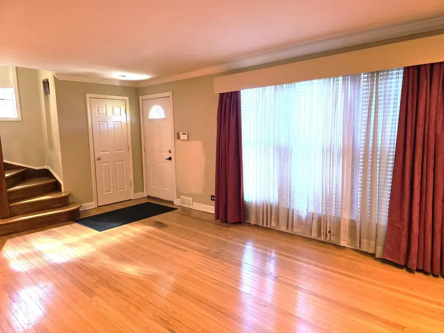 8609 S Indiana Avenue, Chicago, IL 60619 - #3