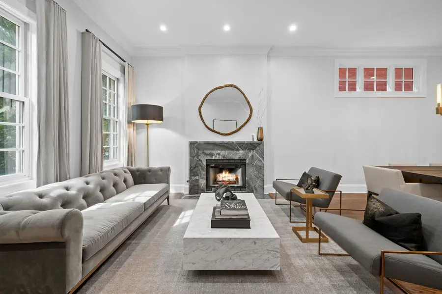 1714 W Wolfram Street, Chicago, IL 60657 - #3