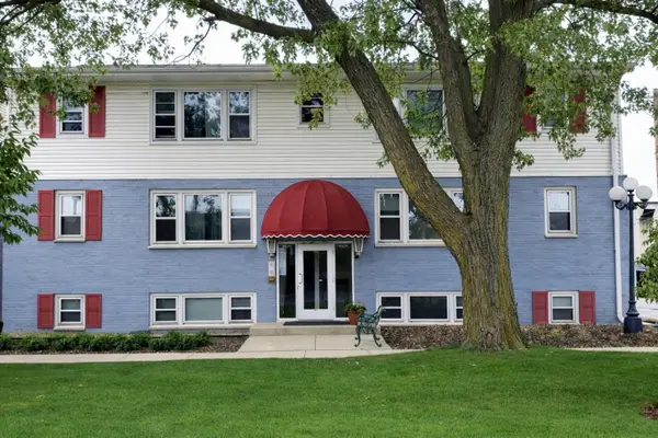 9424 Kelvin Lane #3286, Schiller Park, IL 60176