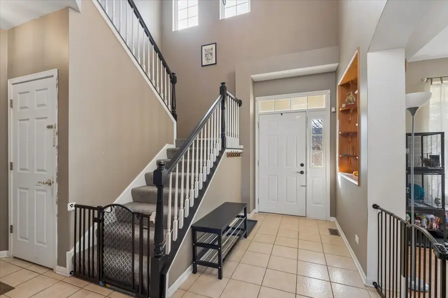 821 Red Barn Lane, Elgin, IL 60124 - #2