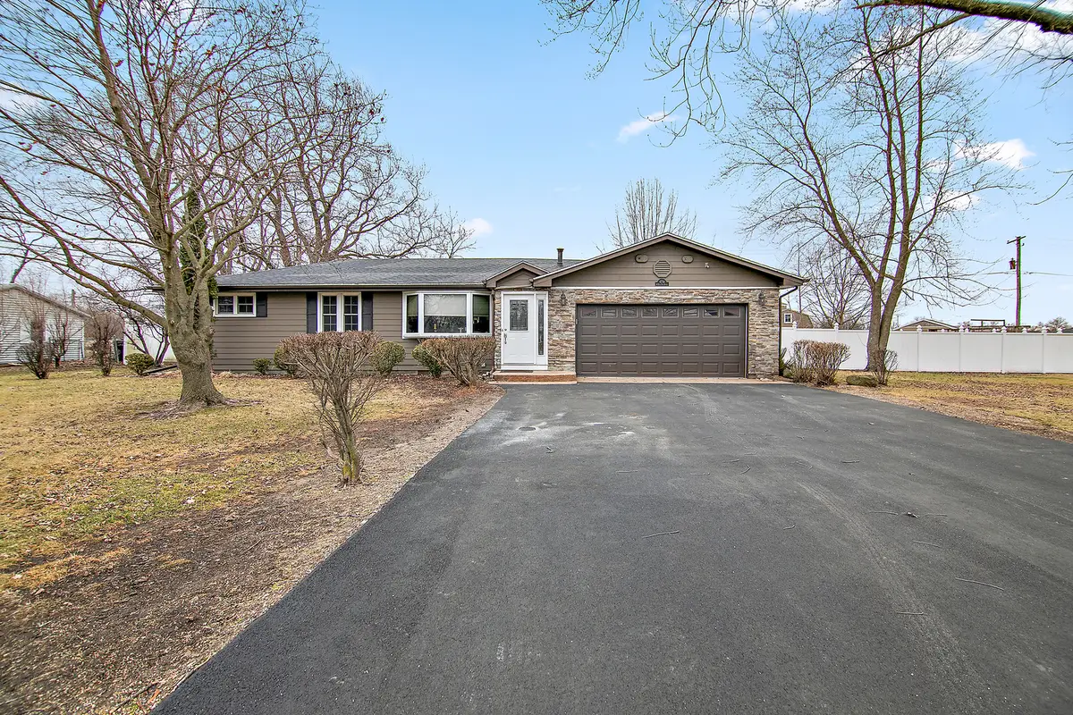 4754 W Hilltop Drive, Kankakee, IL 60901 - #1