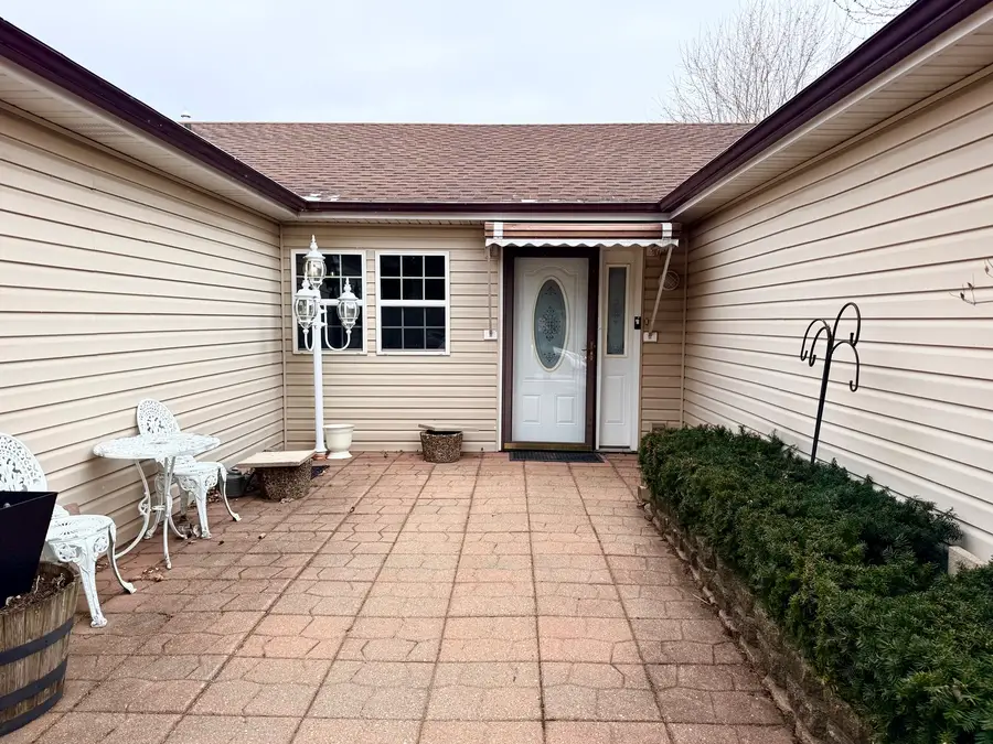 28 W Devon Avenue, Glendale Heights, IL 60139 - #2