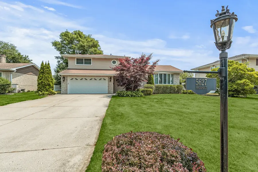 5627 N Prospect Avenue, Norwood Park, IL 60631 - #2