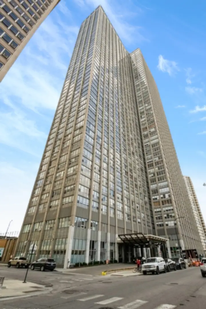 655 W Irving Park Road #3604, Chicago, IL 60613 - #1
