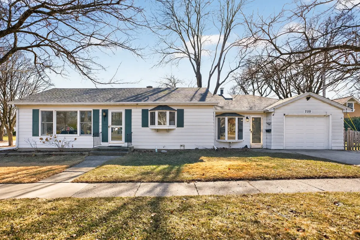 720 E Harrison Avenue, Wheaton, IL 60187 - #1