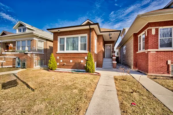 7753 S Honore Street, Chicago, IL 60620