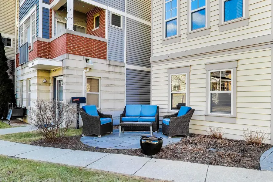 3942 N Kolmar Avenue, Chicago, IL 60641 - #3