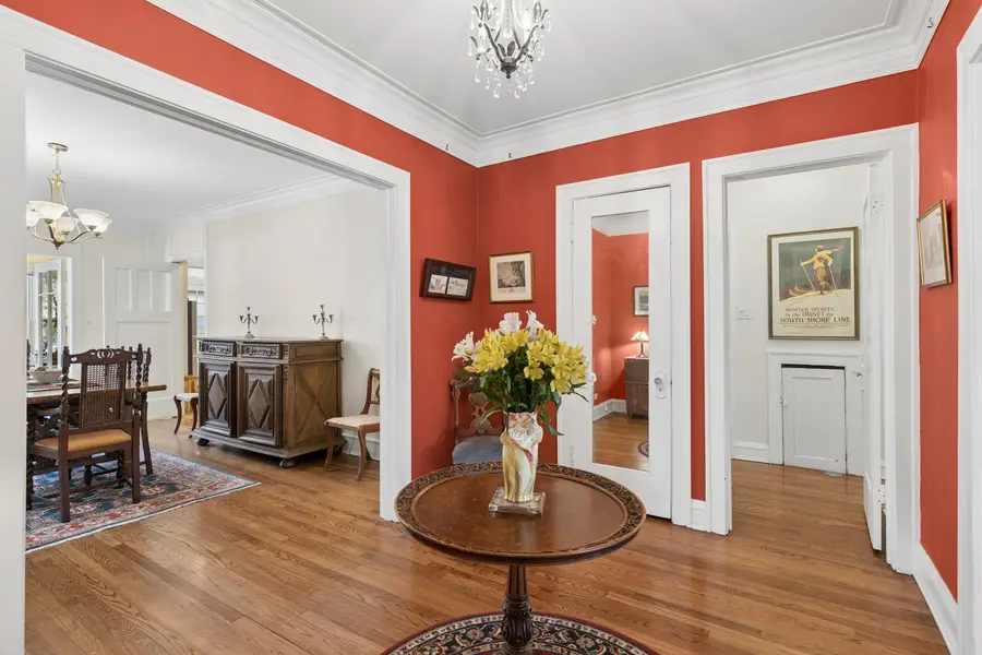 805 Hinman Avenue #1, Evanston, IL 60202 - #2