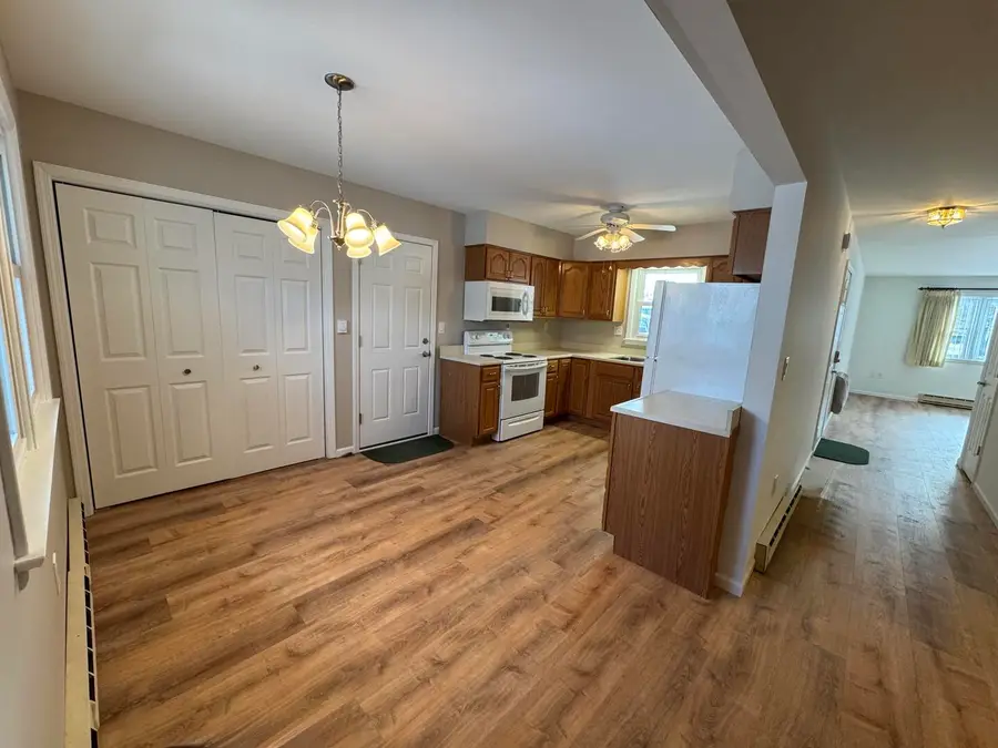 423 Harmony Drive, North Aurora, IL 60542 - #3