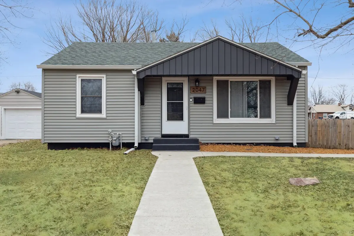 2047 32nd Street, Rock Island, IL 61201 - #1