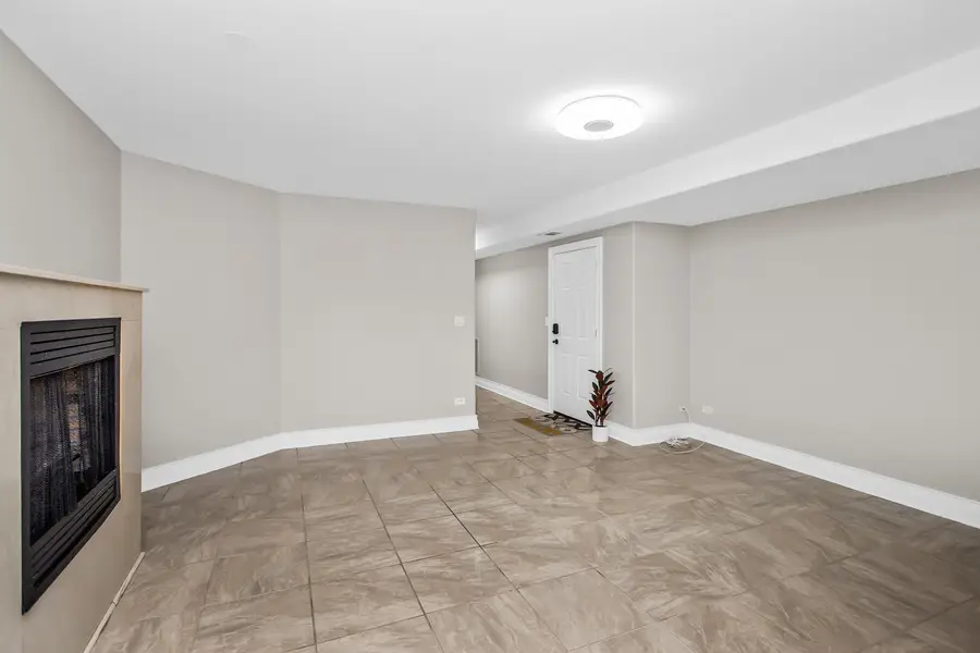 4548 S Indiana Avenue #G-S, Chicago, IL 60653 - #2