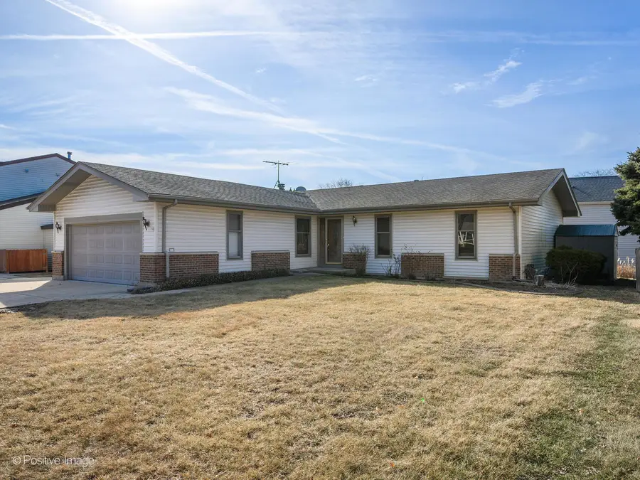 130 W End Road, Roselle, IL 60172 - #2