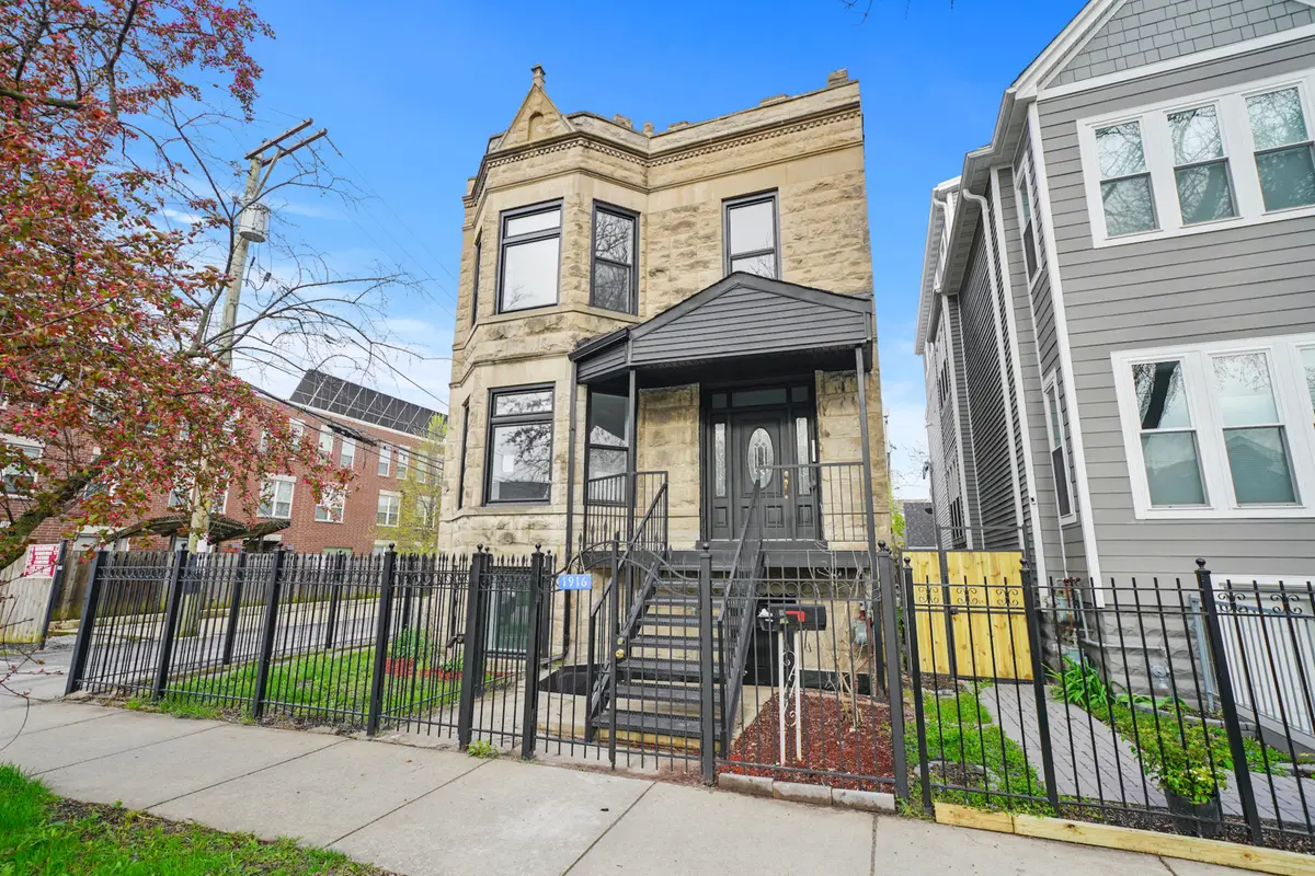 1916 N Ridgeway Avenue, Chicago, IL 60647 - #1