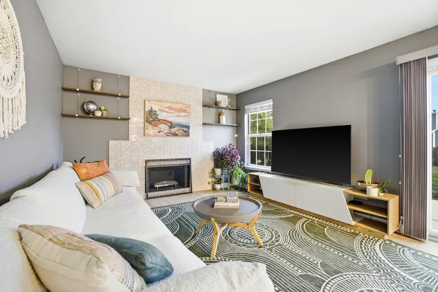 1360 Rose Avenue, Carol Stream, IL 60188 - #3