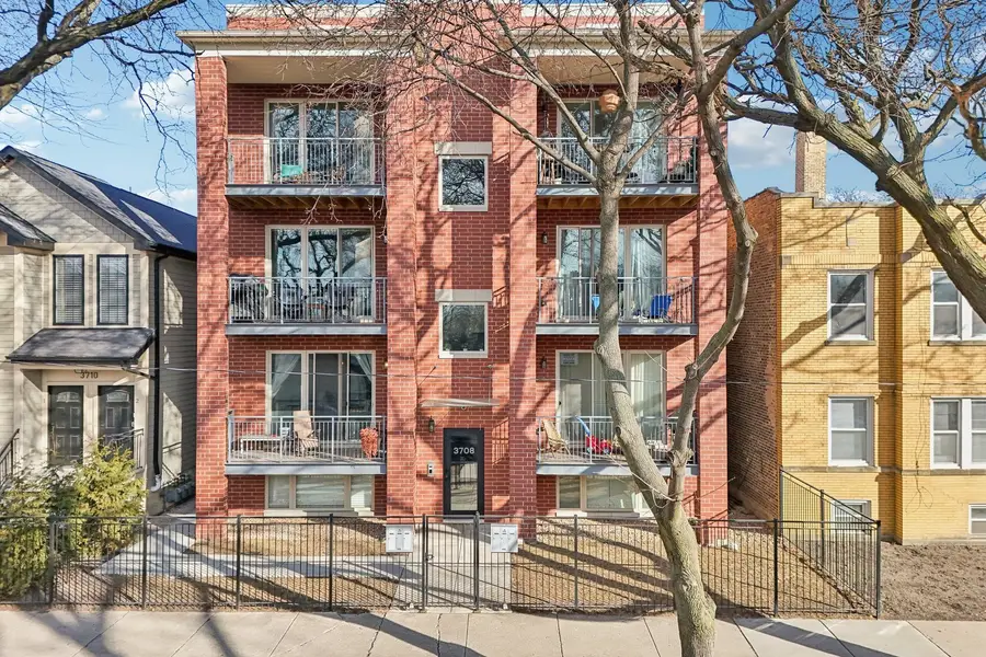 3708 W Cornelia Avenue #1E, Chicago, IL 60618 - #2