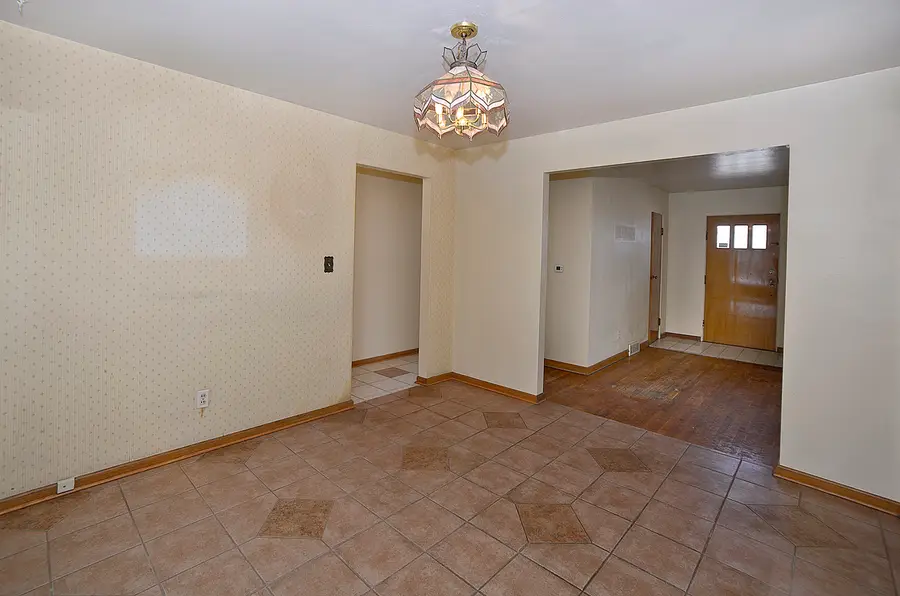 601 Arch Street, Ottawa, IL 61350 - #3