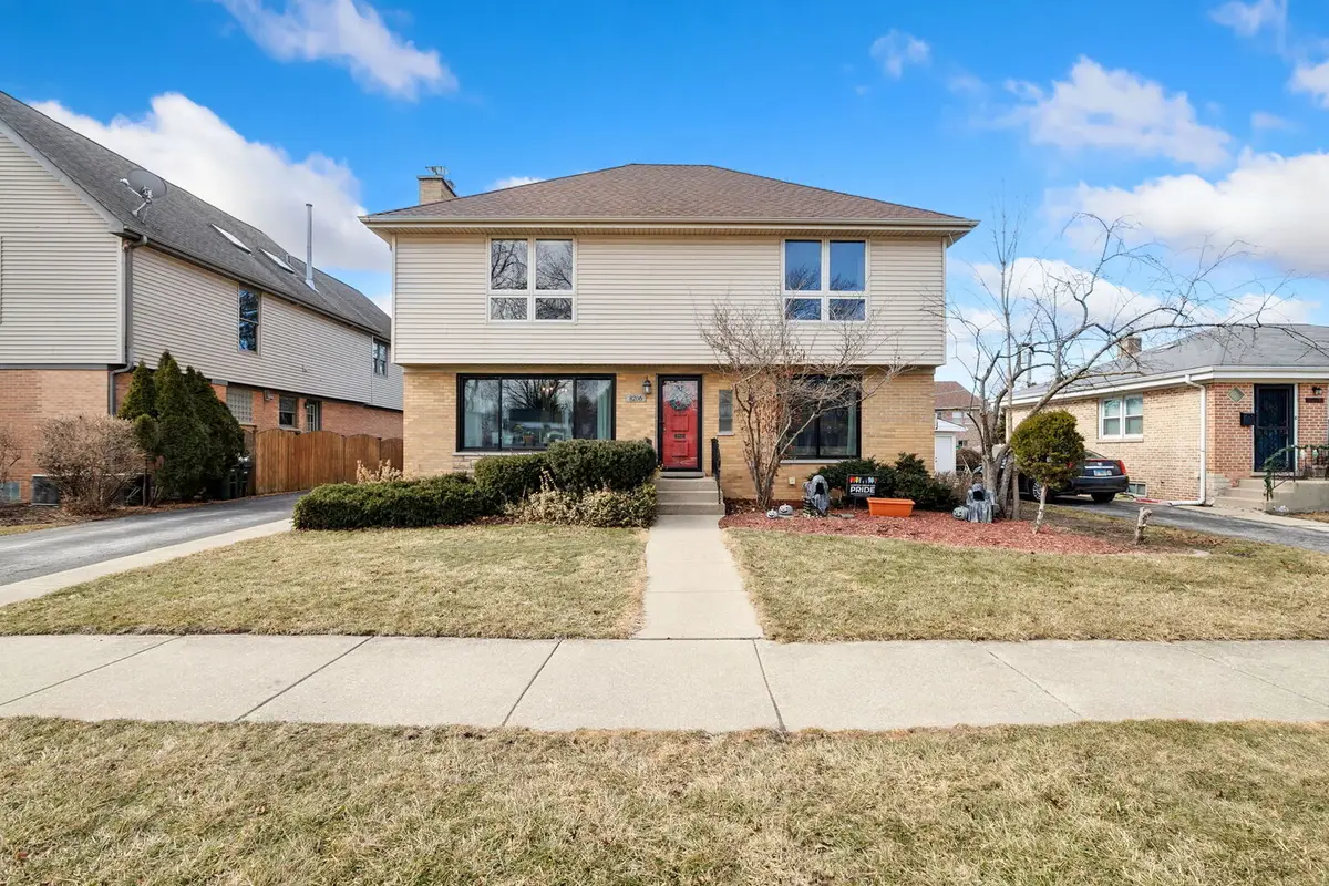 8206 Mango Avenue, Morton Grove, IL 60053 - #1