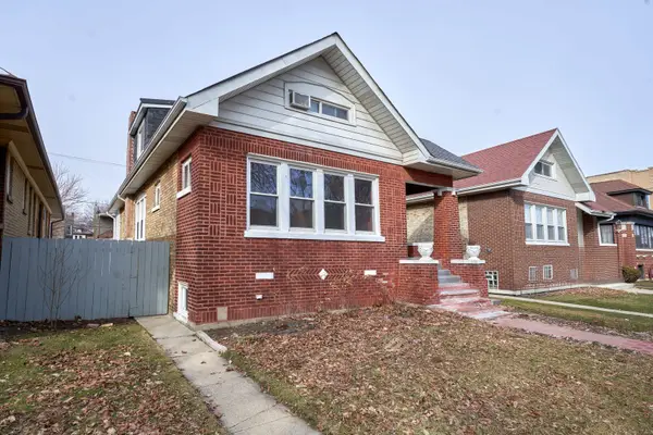 6430 N Maplewood Street, Chicago, IL 60645
